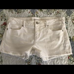 White denim shorts size 27